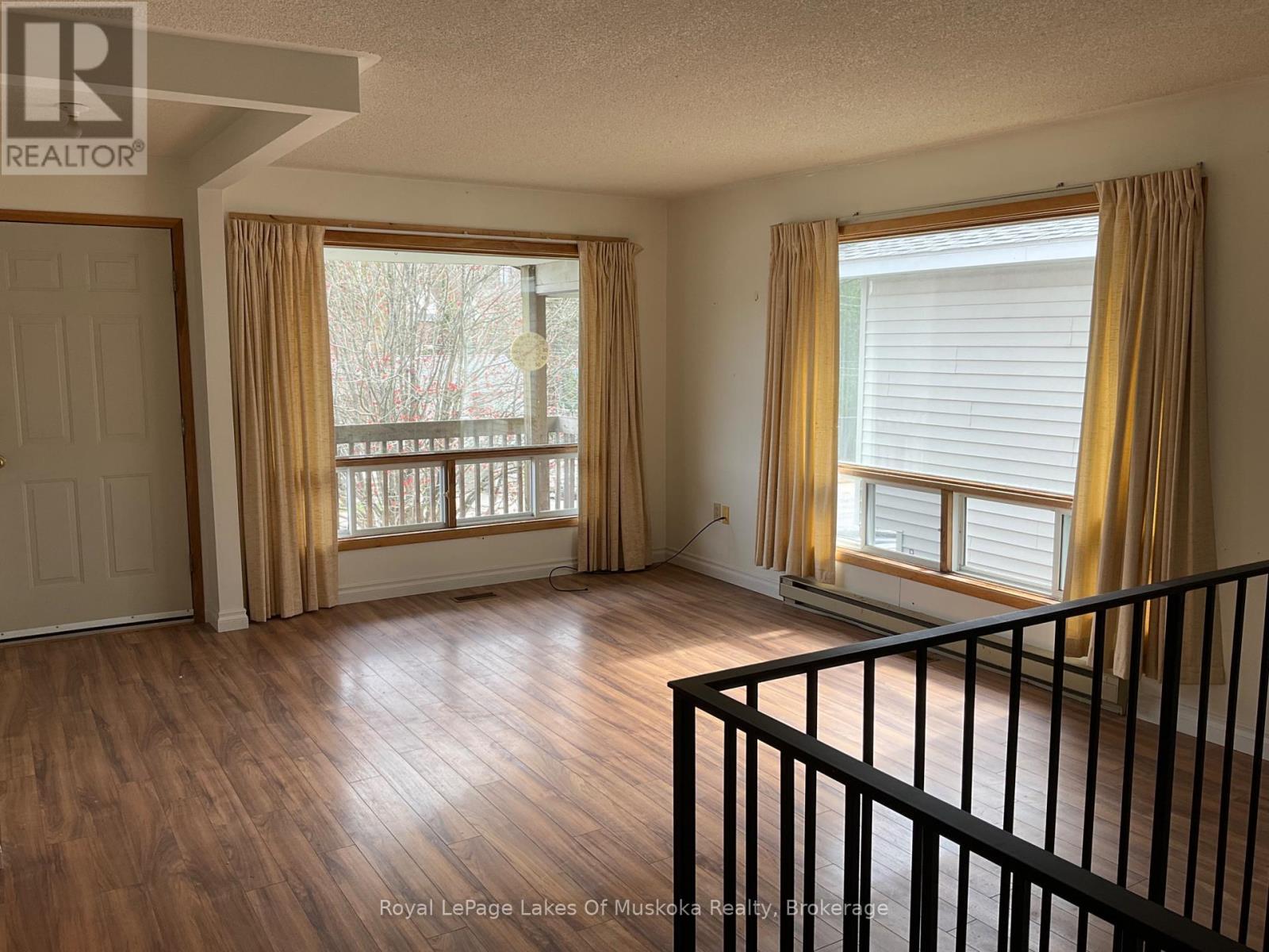 












60 HANES ROAD

,
Huntsville (Chaffey),




Ontario
P1H1M3


