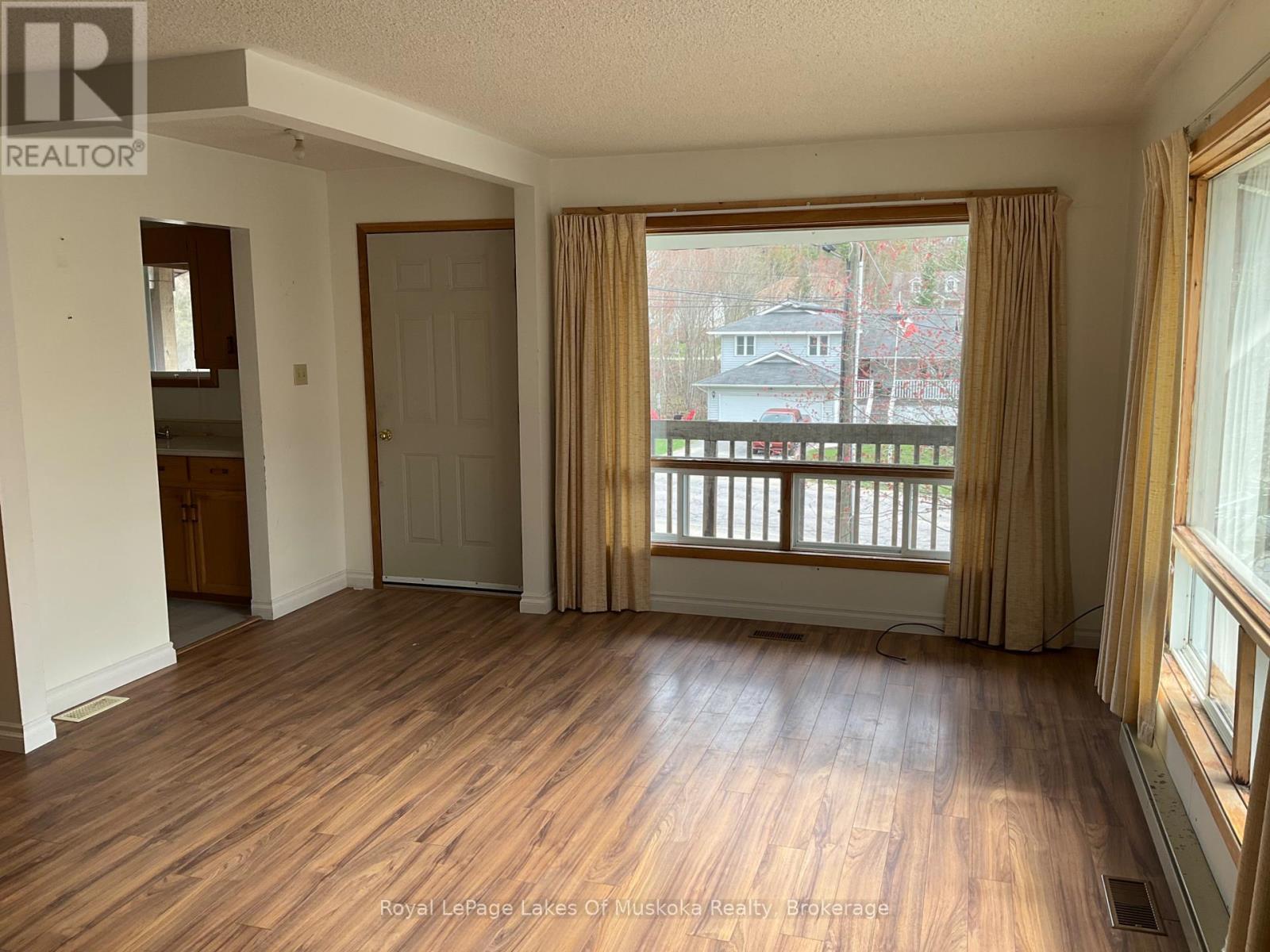 












60 HANES ROAD

,
Huntsville (Chaffey),




Ontario
P1H1M3

