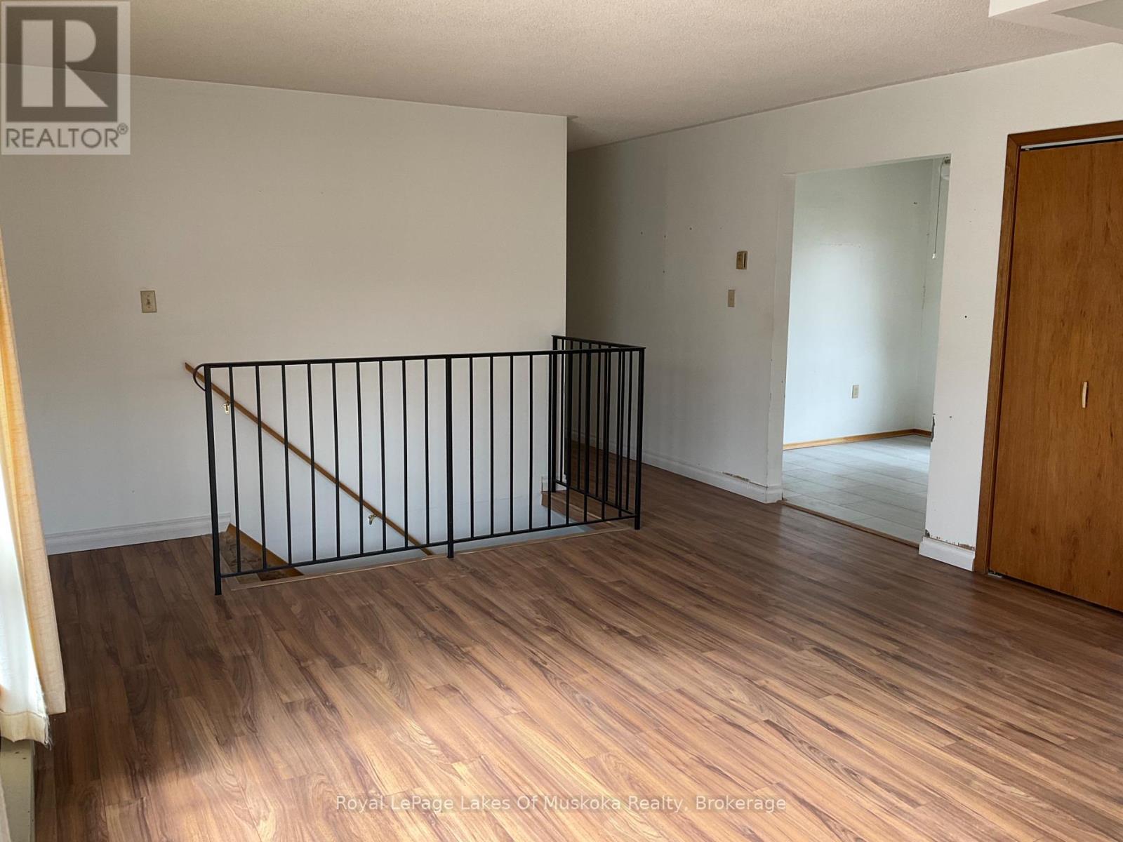 












60 HANES ROAD

,
Huntsville (Chaffey),




Ontario
P1H1M3

