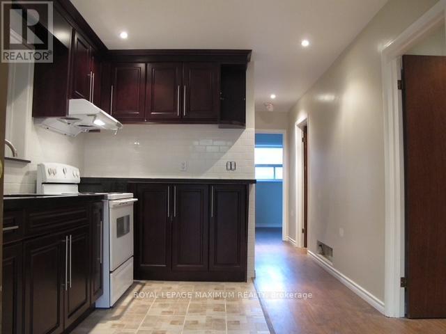 












1 - 198 MARKHAM STREET

,
Toronto,




Ontario
M6J2G6

