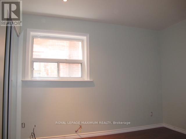 












1 - 198 MARKHAM STREET

,
Toronto,




Ontario
M6J2G6

