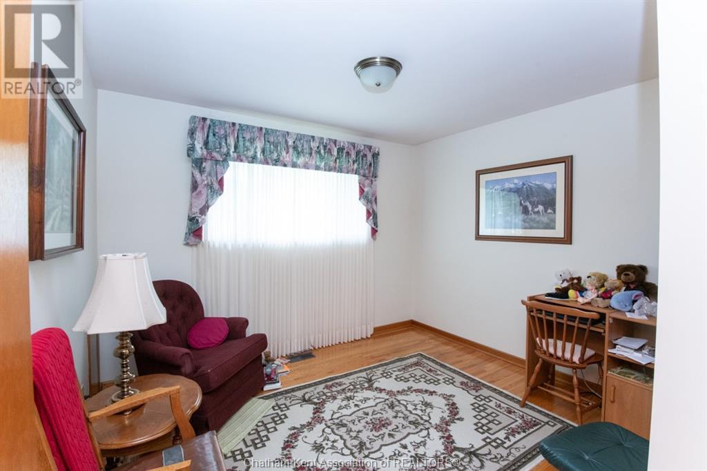












483 SYDENHAM STREET

,
Dresden,




Ontario
N0P1M0

