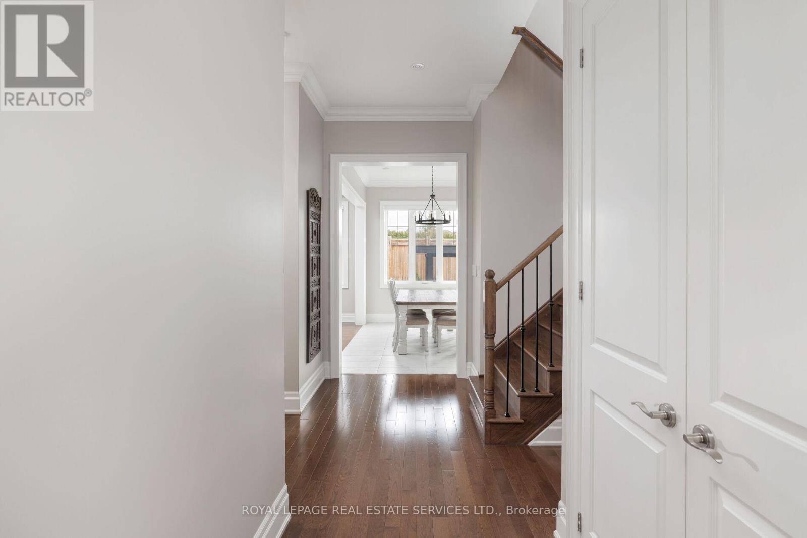 












30 BRITNELL COURT

,
King,




Ontario
L7B0P2

