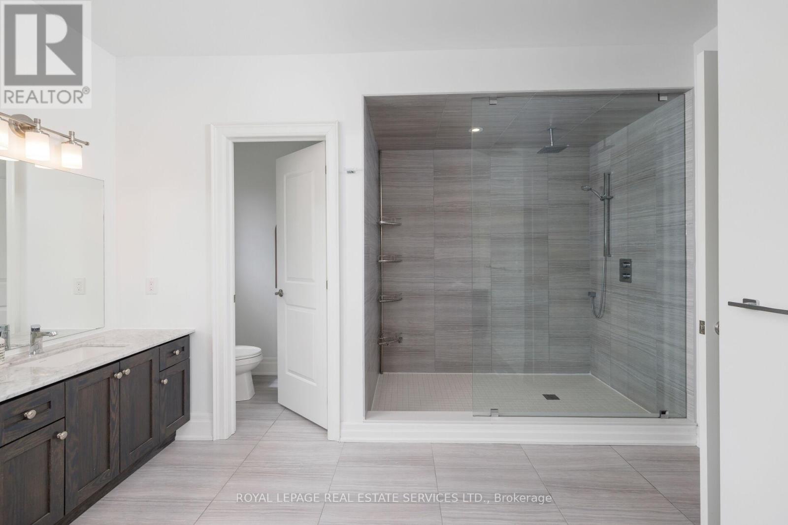 












30 BRITNELL COURT

,
King,




Ontario
L7B0P2

