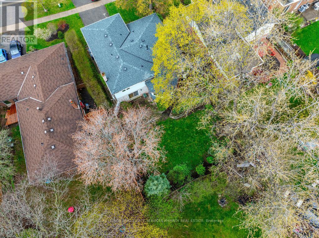 












2524 HOMELANDS DRIVE

,
Mississauga,




Ontario
L5K1H4

