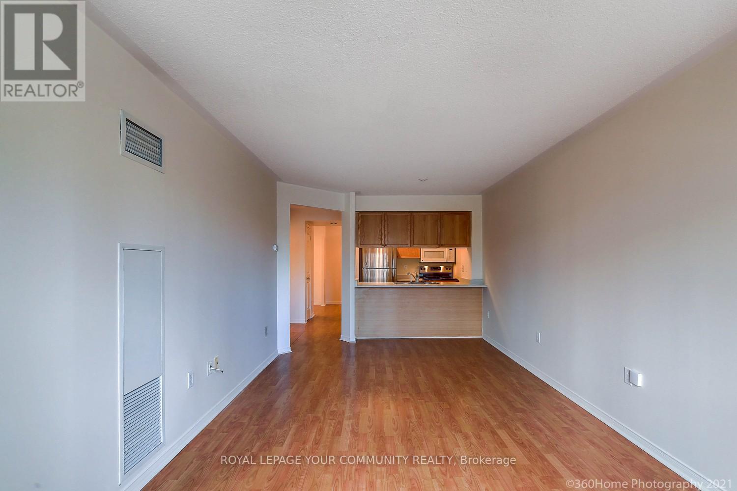 












512 - 889 BAY STREET

,
Toronto,




Ontario
M5S3K5

