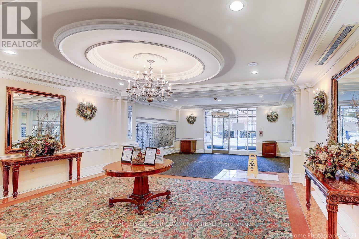 












512 - 889 BAY STREET

,
Toronto,




Ontario
M5S3K5


