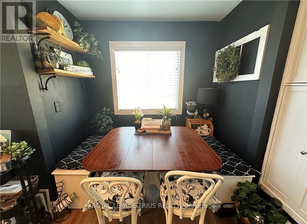 












78 QUEENSWAY DRIVE E

,
Norfolk (Simcoe),




Ontario
N3Y4M6

