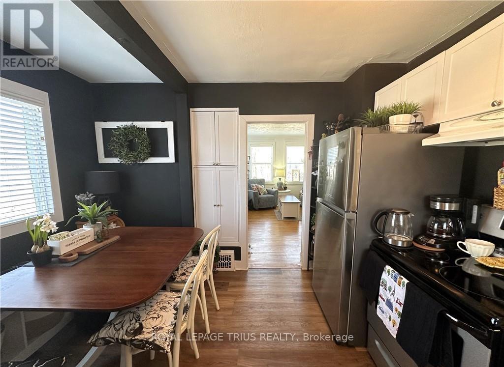 












78 QUEENSWAY DRIVE E

,
Norfolk (Simcoe),




Ontario
N3Y4M6

