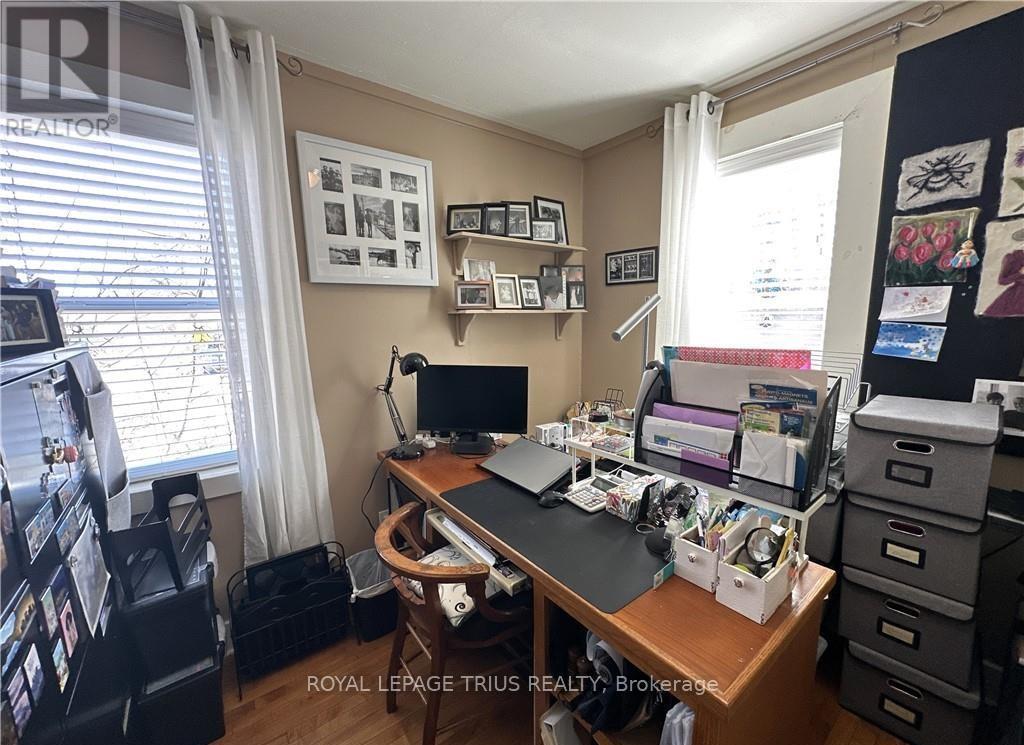 












78 QUEENSWAY DRIVE E

,
Norfolk (Simcoe),




Ontario
N3Y4M6

