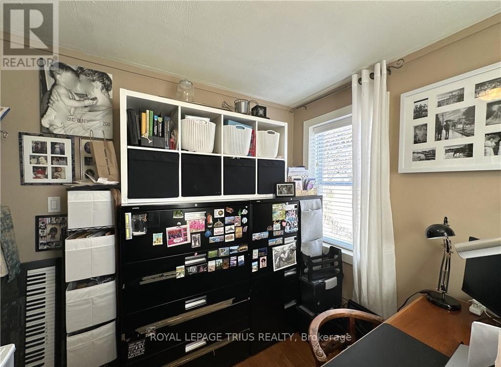












78 QUEENSWAY DRIVE E

,
Norfolk (Simcoe),




Ontario
N3Y4M6

