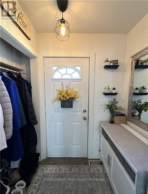 












78 QUEENSWAY DRIVE E

,
Norfolk (Simcoe),




Ontario
N3Y4M6

