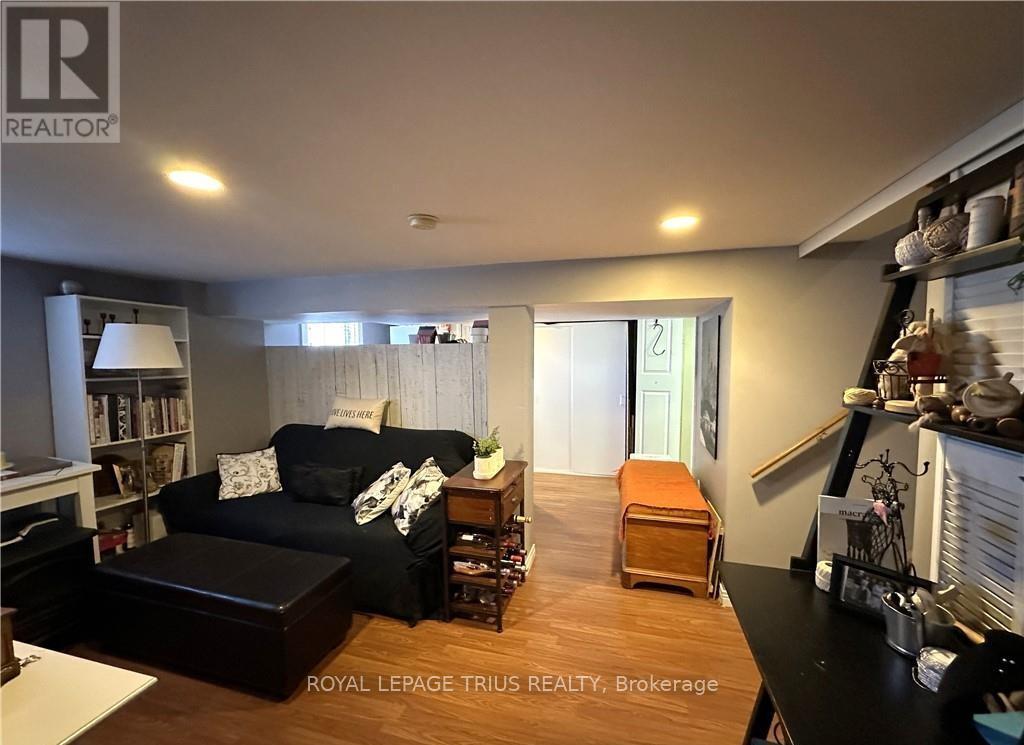 












78 QUEENSWAY DRIVE E

,
Norfolk (Simcoe),




Ontario
N3Y4M6

