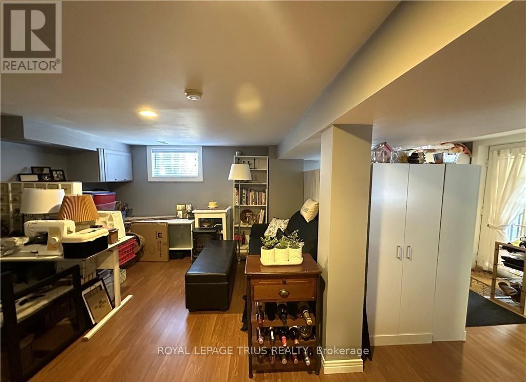 












78 QUEENSWAY DRIVE E

,
Norfolk (Simcoe),




Ontario
N3Y4M6

