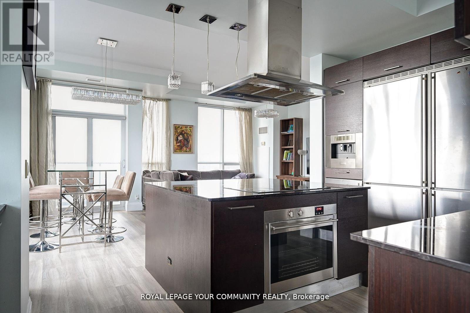 












PH 35 - 21 BALMUTO STREET

,
Toronto,




Ontario
M4Y1W4

