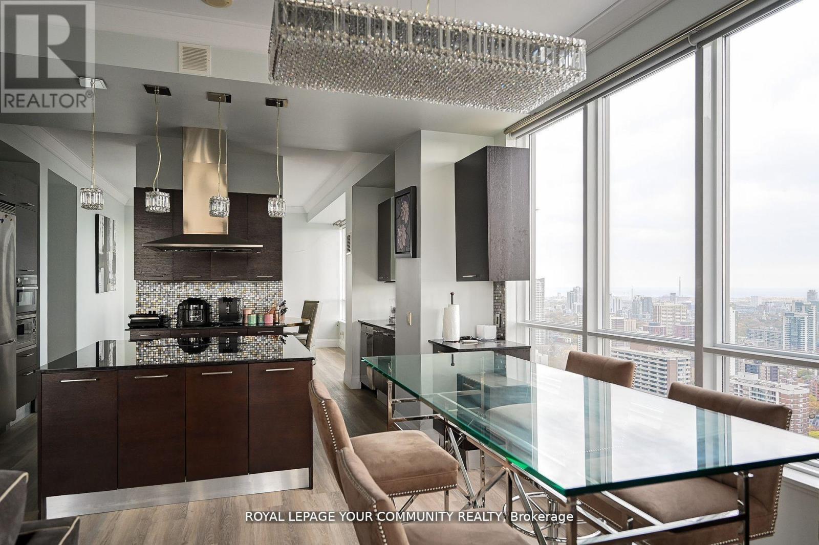 












PH 35 - 21 BALMUTO STREET

,
Toronto,




Ontario
M4Y1W4

