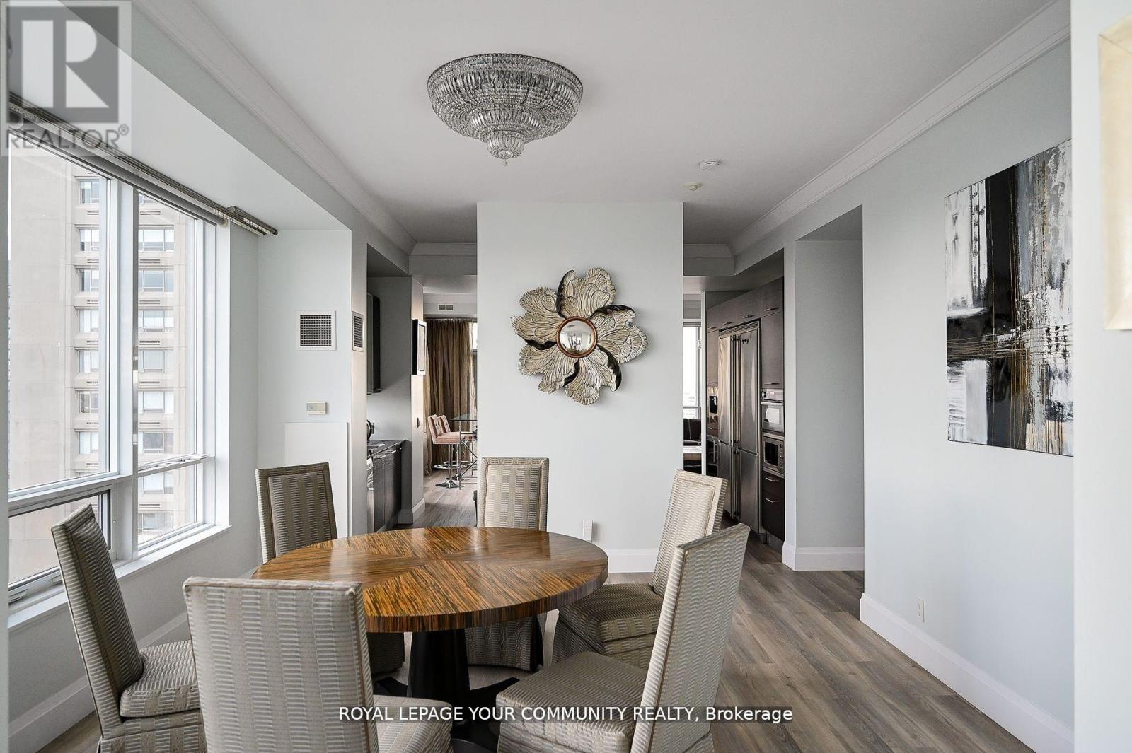 












PH 35 - 21 BALMUTO STREET

,
Toronto,




Ontario
M4Y1W4

