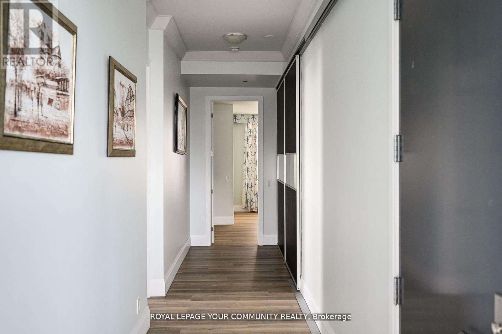 












PH 35 - 21 BALMUTO STREET

,
Toronto,




Ontario
M4Y1W4

