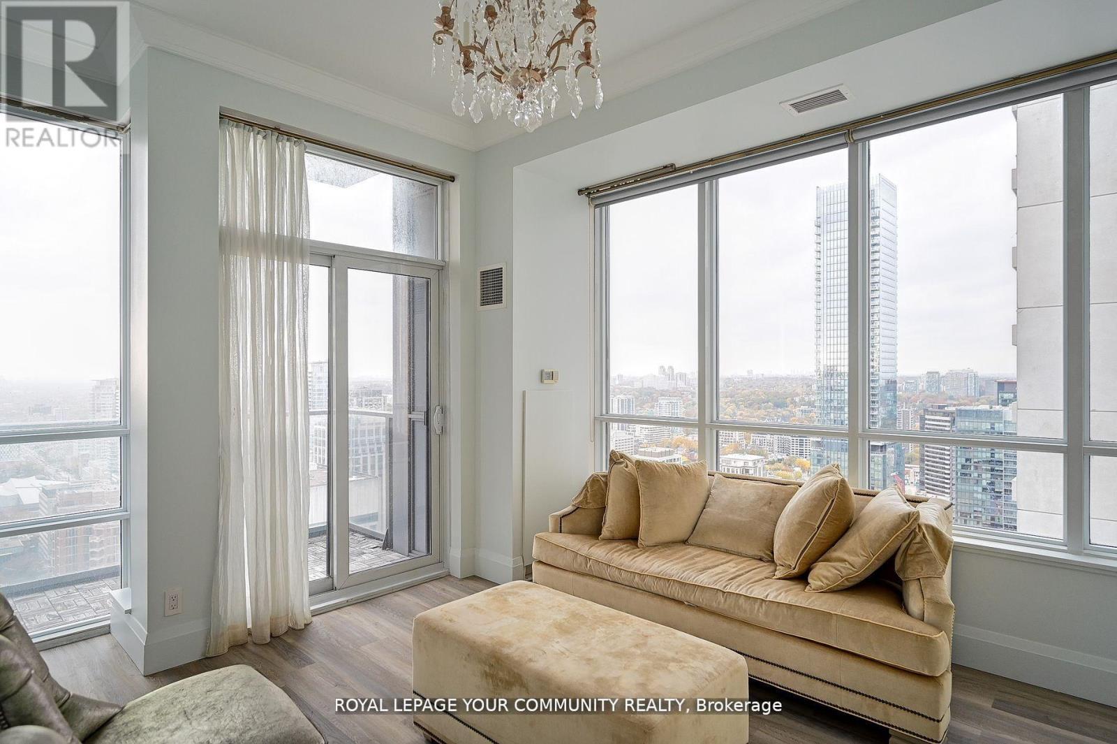 












PH 35 - 21 BALMUTO STREET

,
Toronto,




Ontario
M4Y1W4

