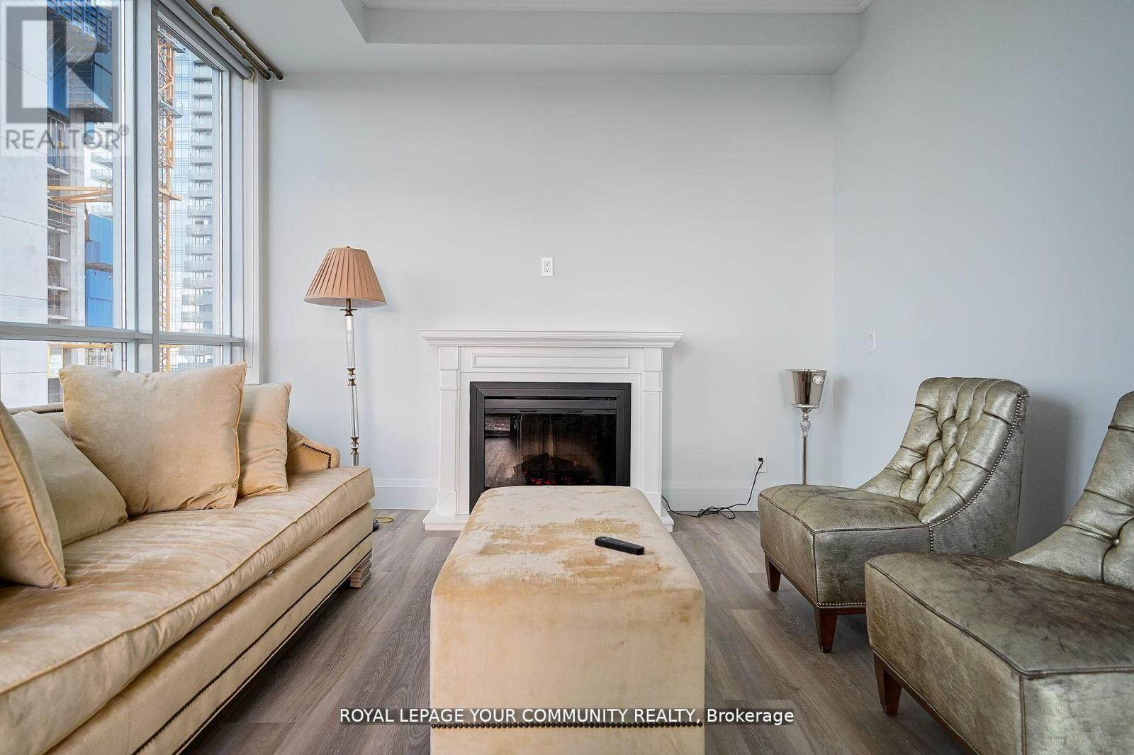 












PH 35 - 21 BALMUTO STREET

,
Toronto,




Ontario
M4Y1W4

