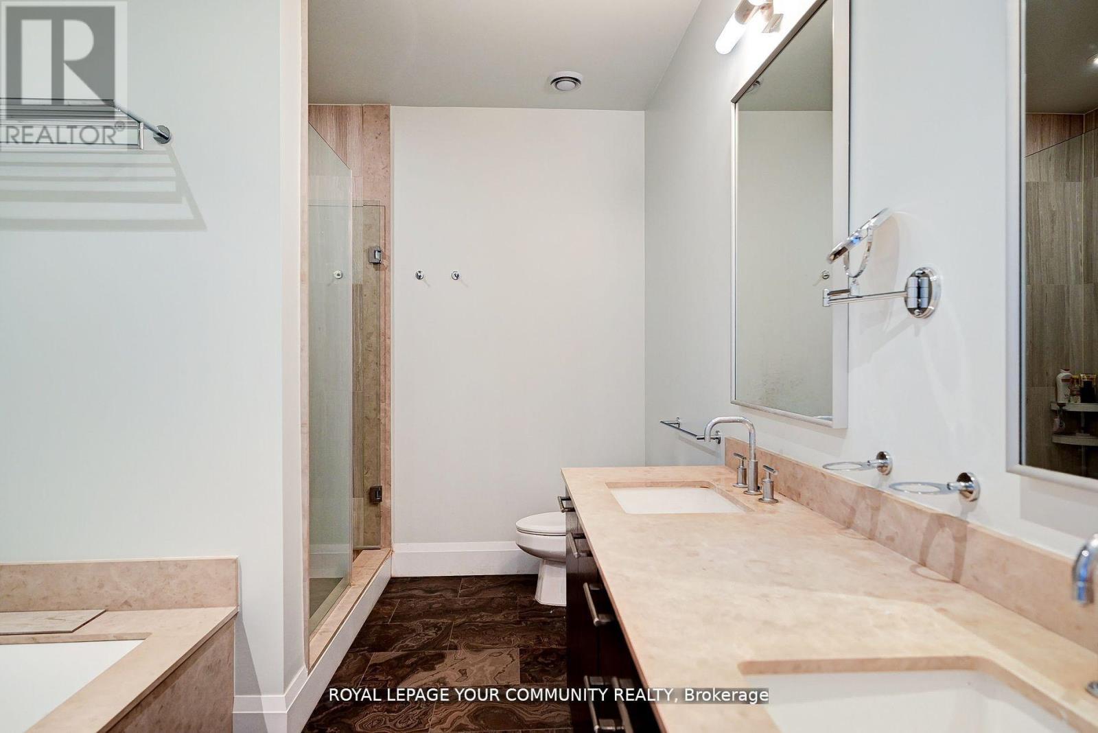 












PH 35 - 21 BALMUTO STREET

,
Toronto,




Ontario
M4Y1W4

