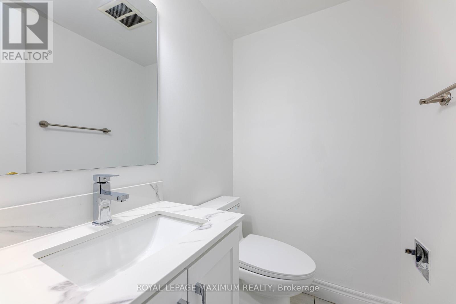 












9 - 50 BLACKWELL AVENUE

,
Toronto,




Ontario
M1B1K2

