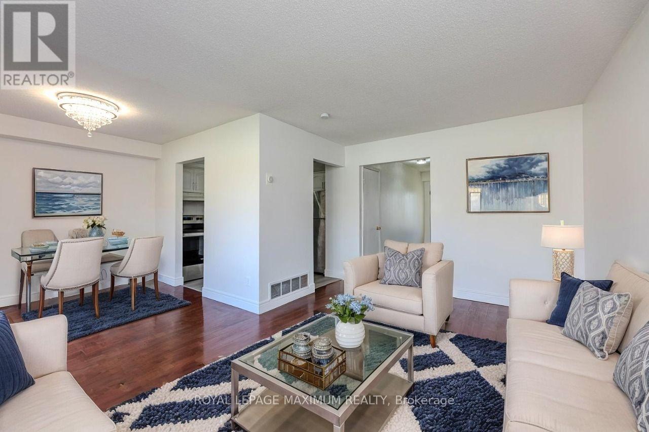












9 - 50 BLACKWELL AVENUE

,
Toronto,




Ontario
M1B1K2

