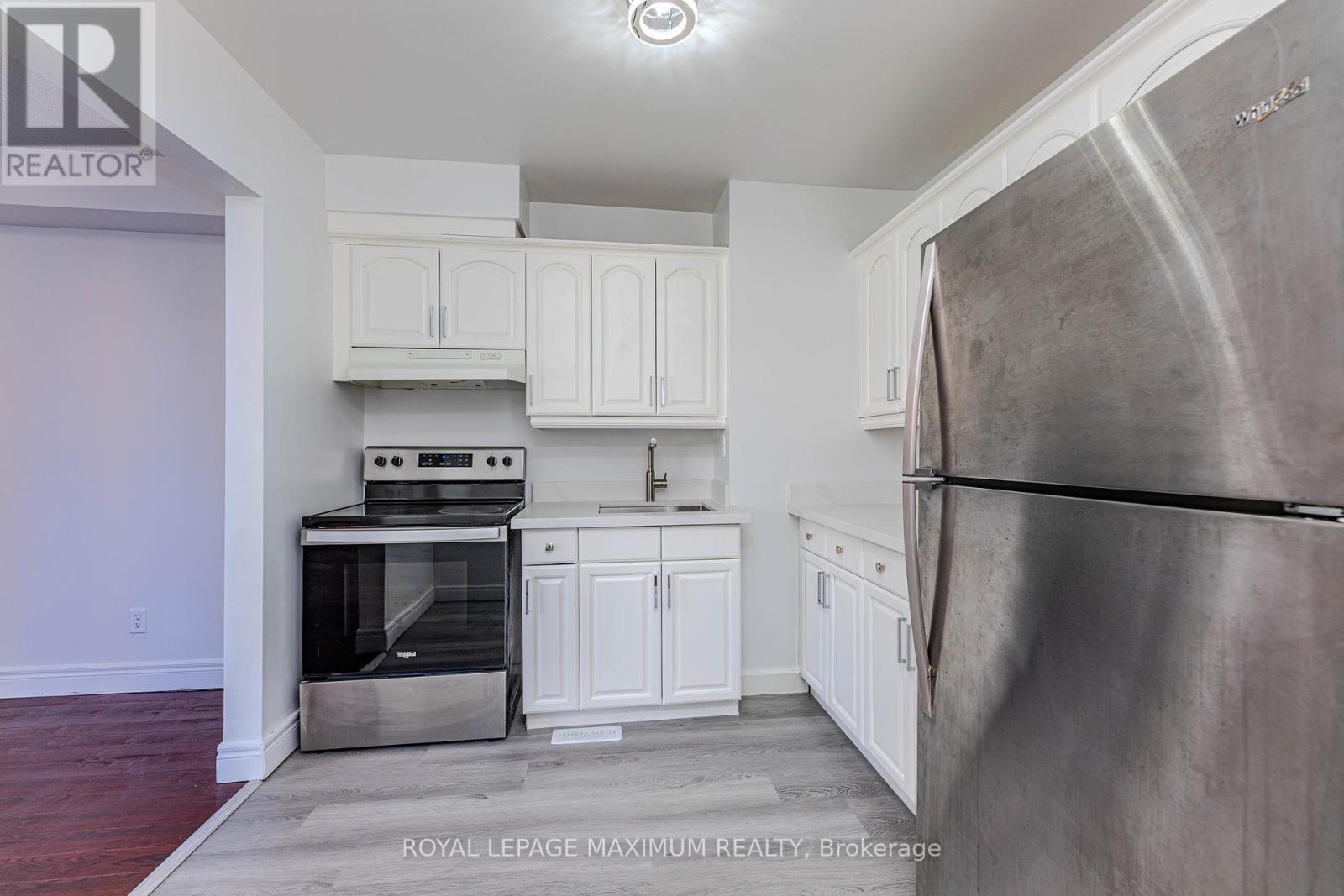 












9 - 50 BLACKWELL AVENUE

,
Toronto,




Ontario
M1B1K2

