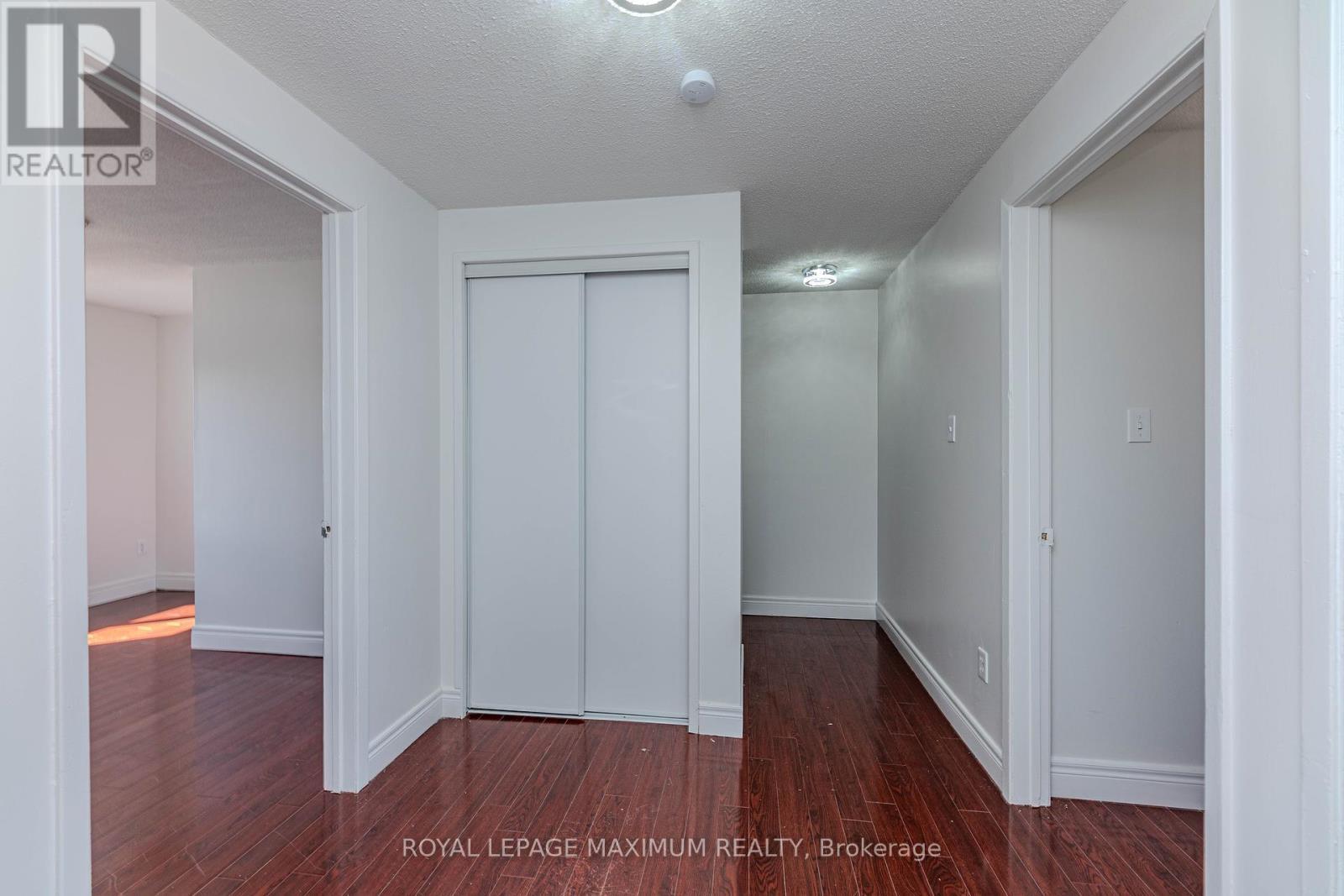 












9 - 50 BLACKWELL AVENUE

,
Toronto,




Ontario
M1B1K2

