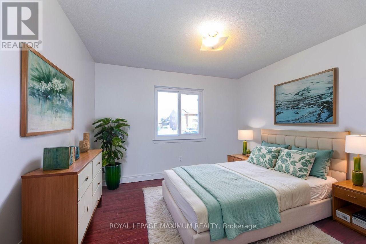 












9 - 50 BLACKWELL AVENUE

,
Toronto,




Ontario
M1B1K2

