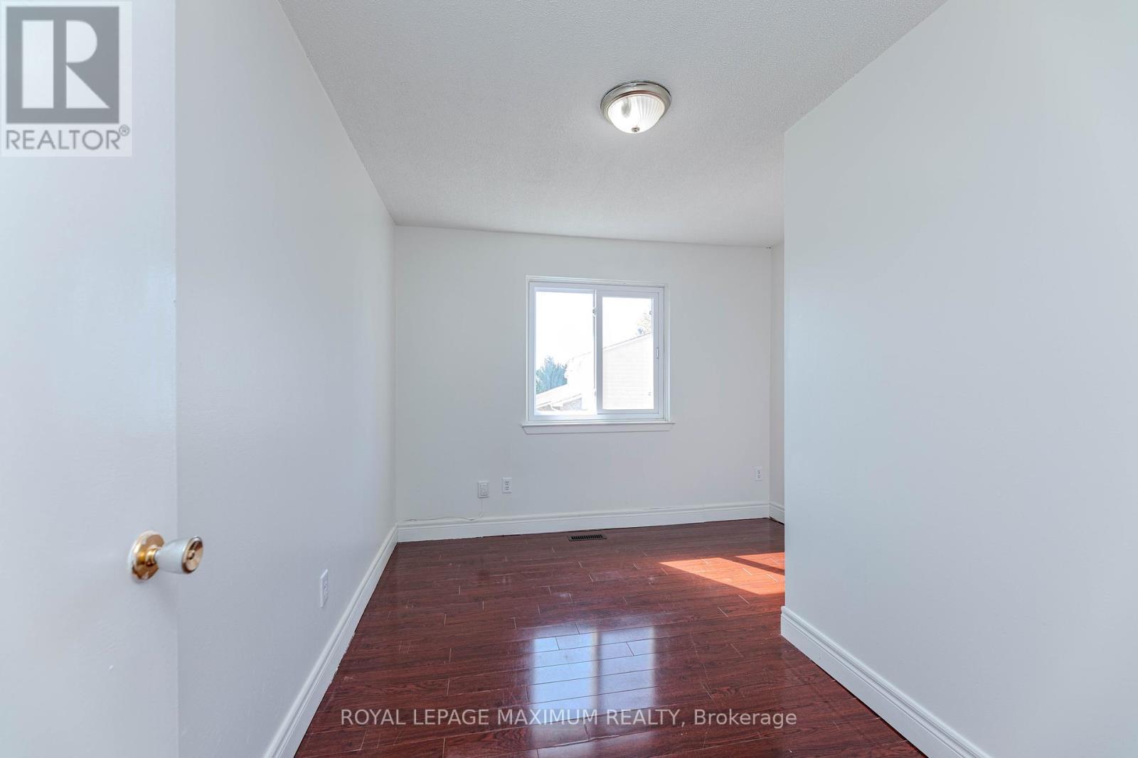 












9 - 50 BLACKWELL AVENUE

,
Toronto,




Ontario
M1B1K2

