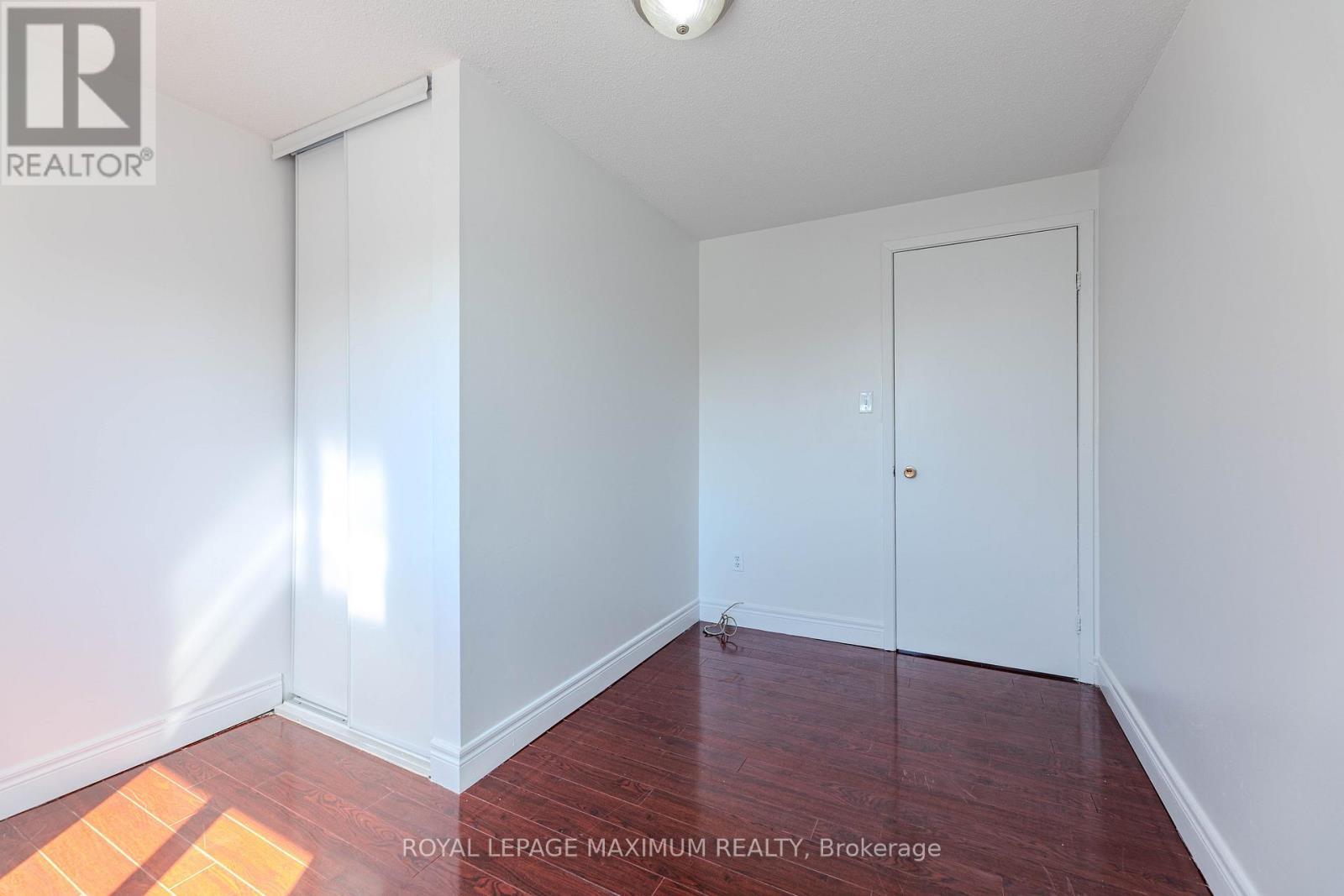 












9 - 50 BLACKWELL AVENUE

,
Toronto,




Ontario
M1B1K2


