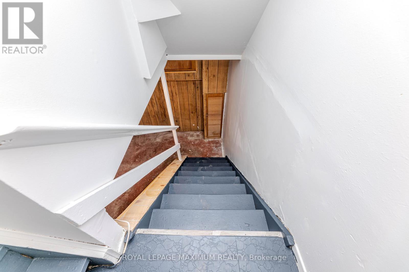 












9 - 50 BLACKWELL AVENUE

,
Toronto,




Ontario
M1B1K2

