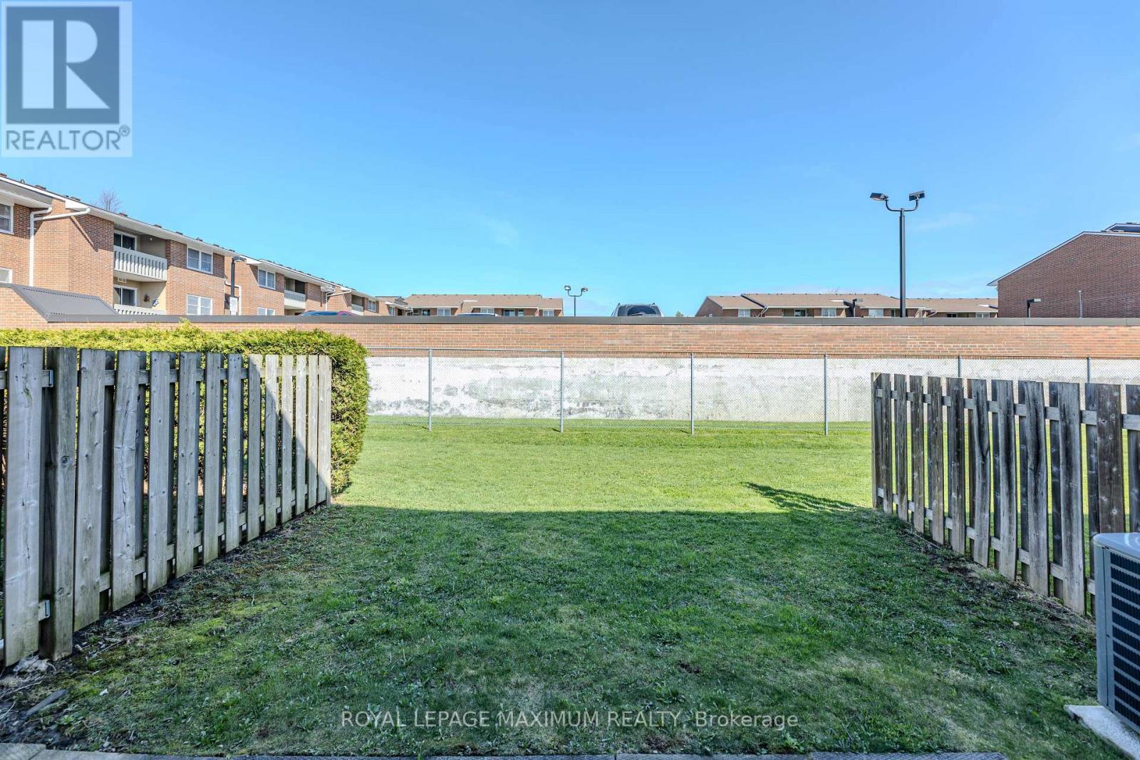 












9 - 50 BLACKWELL AVENUE

,
Toronto,




Ontario
M1B1K2

