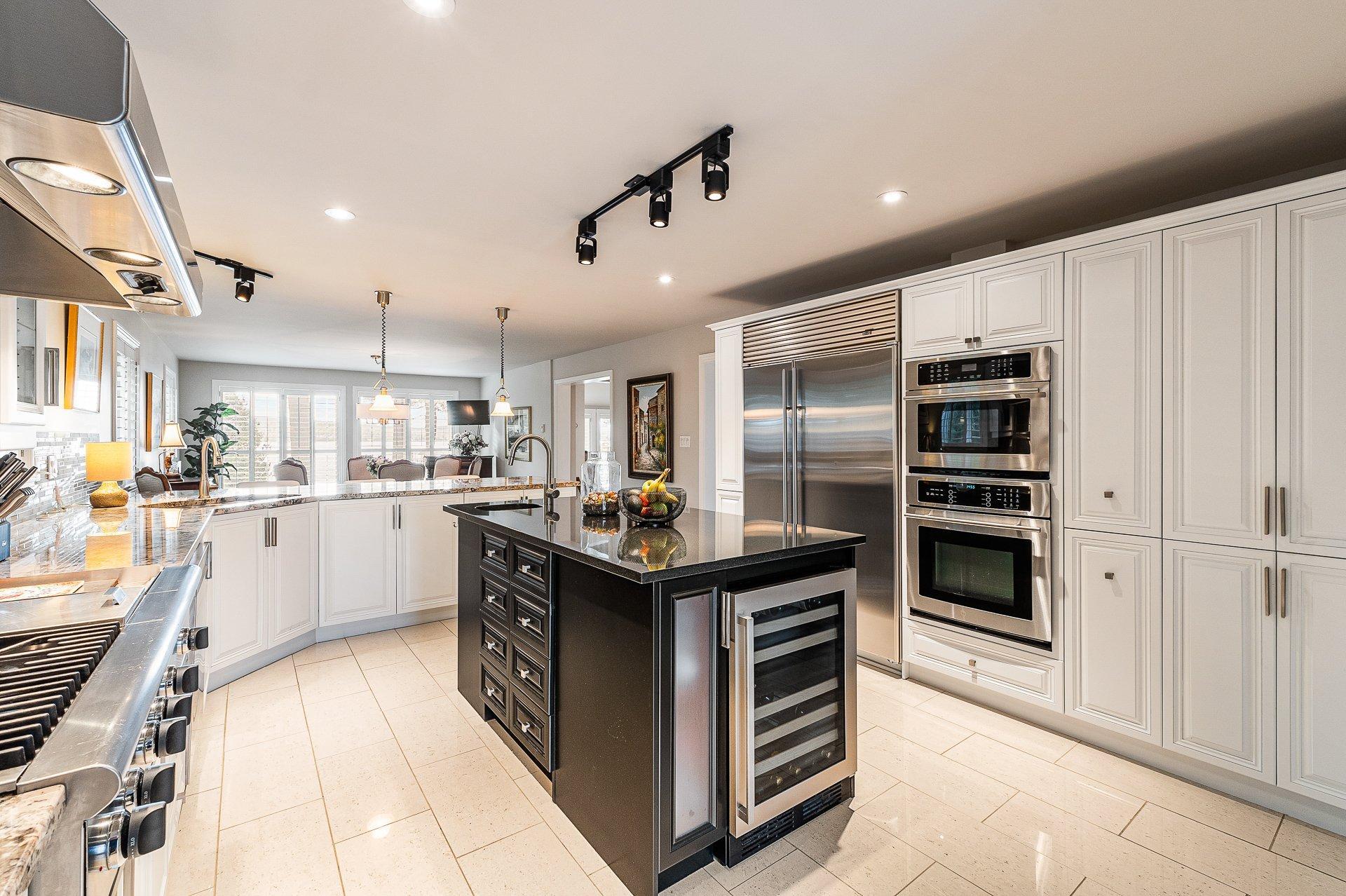 









2095


Ch. St-Jean

,
Magog,




QC
J1X0Z8

