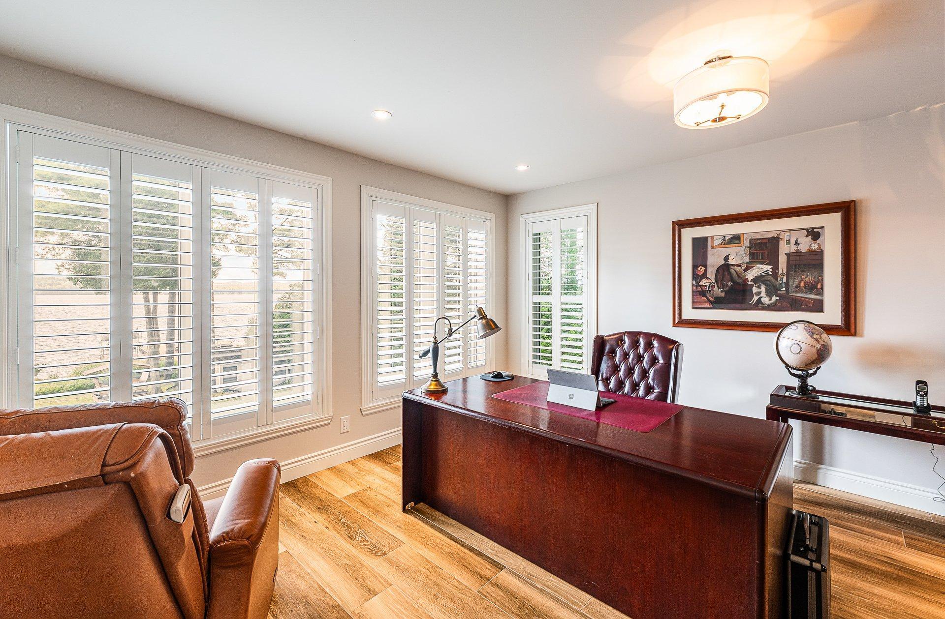 









2095


Ch. St-Jean

,
Magog,




QC
J1X0Z8

