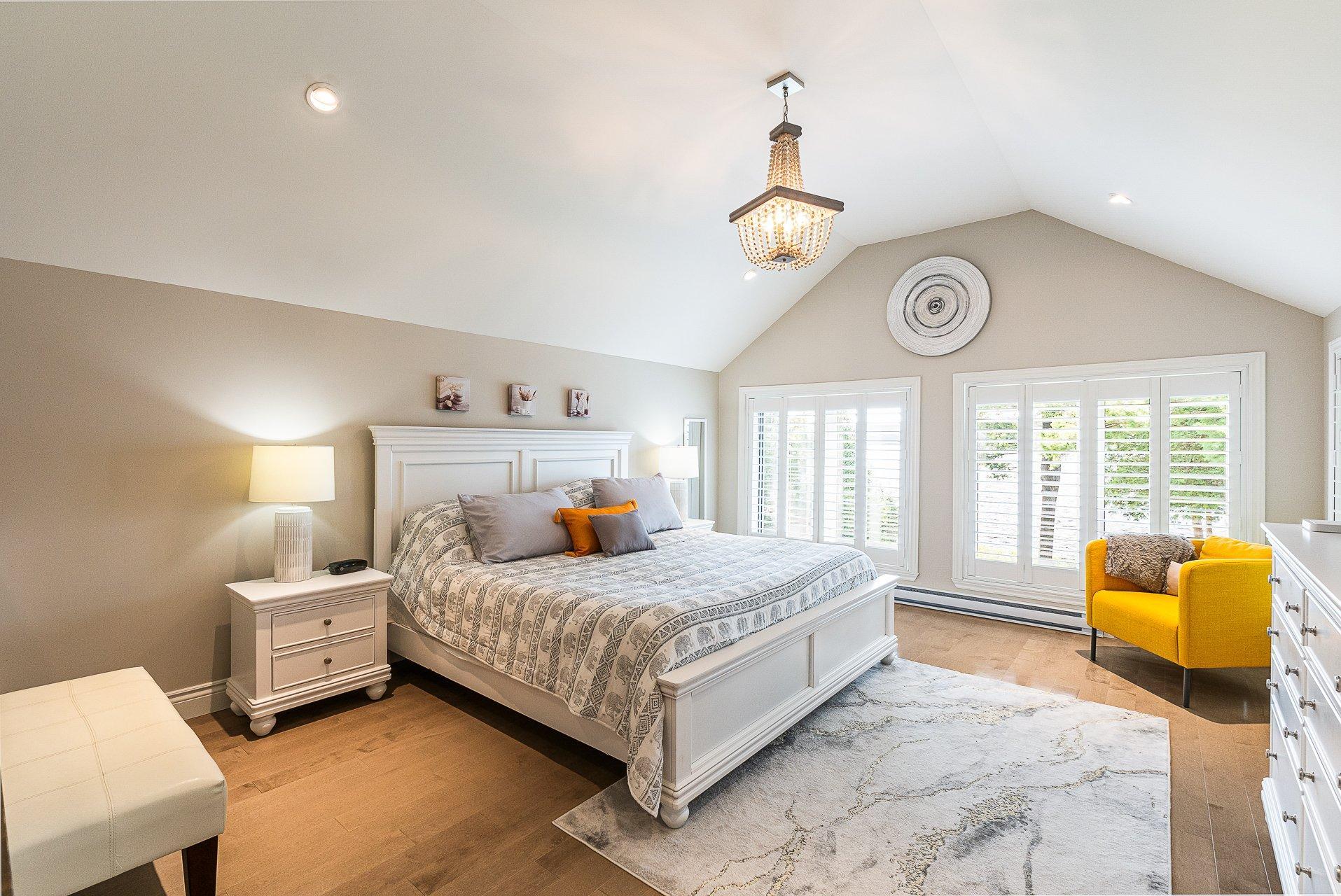 









2095


Ch. St-Jean

,
Magog,




QC
J1X0Z8

