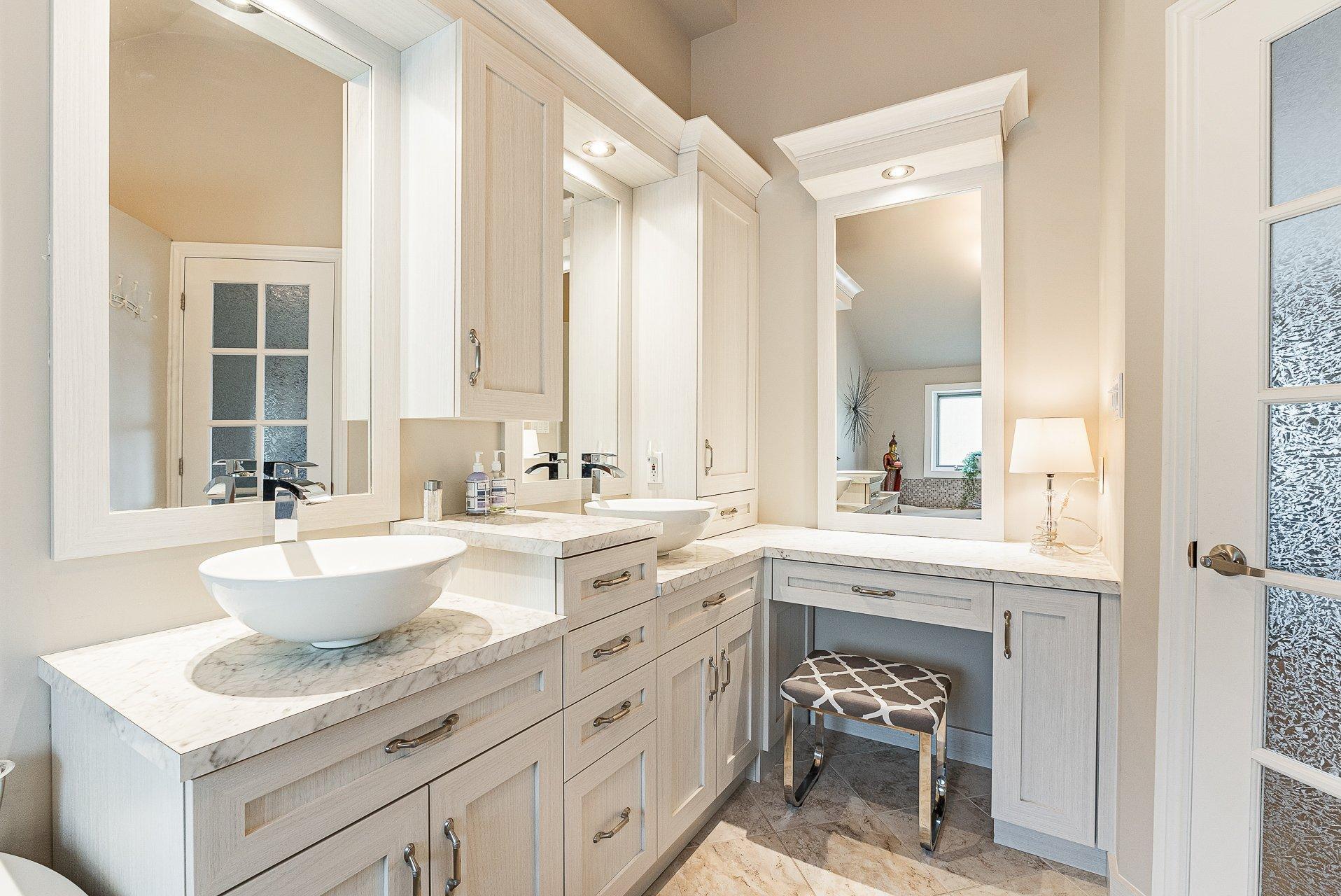 









2095


Ch. St-Jean

,
Magog,




QC
J1X0Z8

