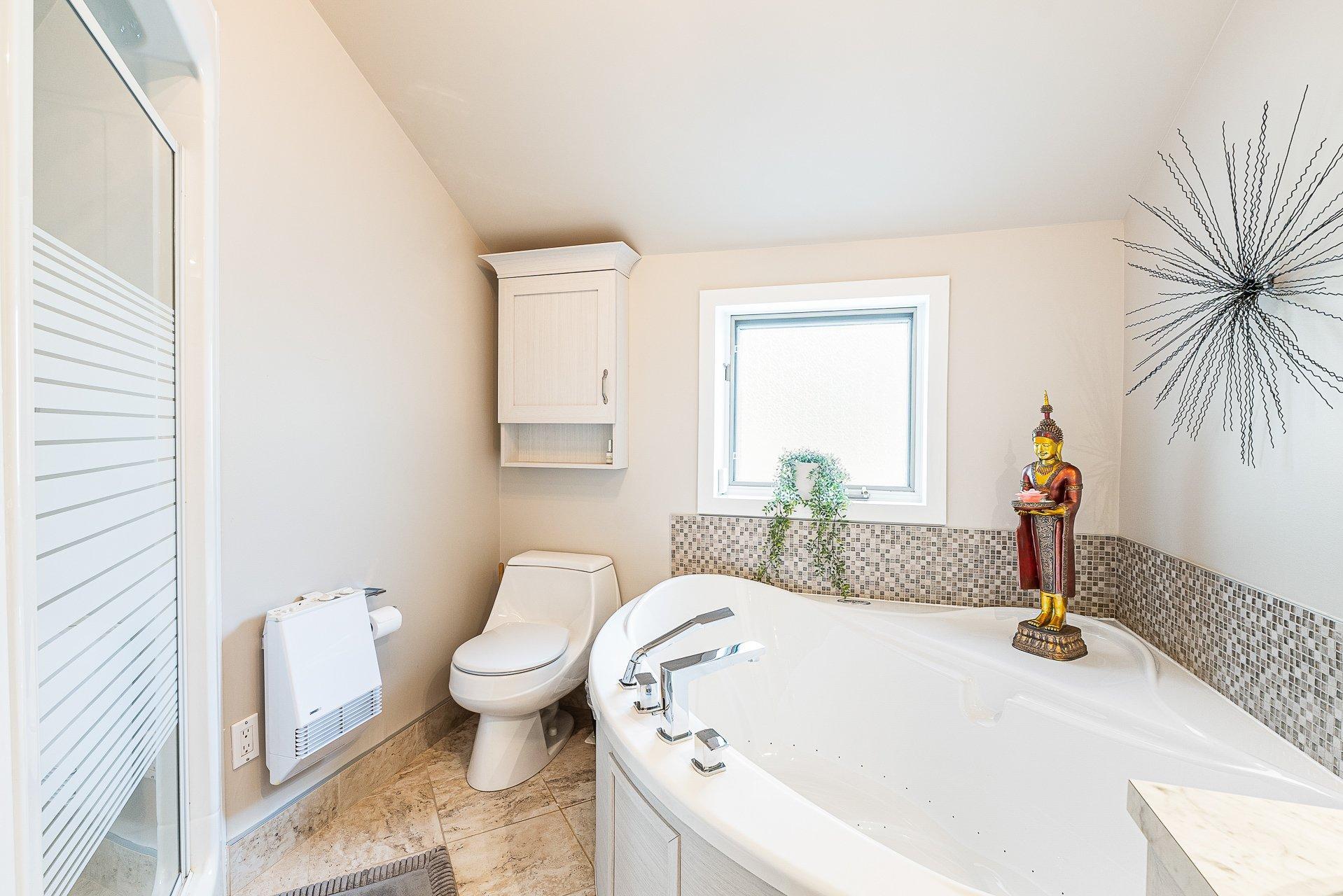 









2095


Ch. St-Jean

,
Magog,




QC
J1X0Z8

