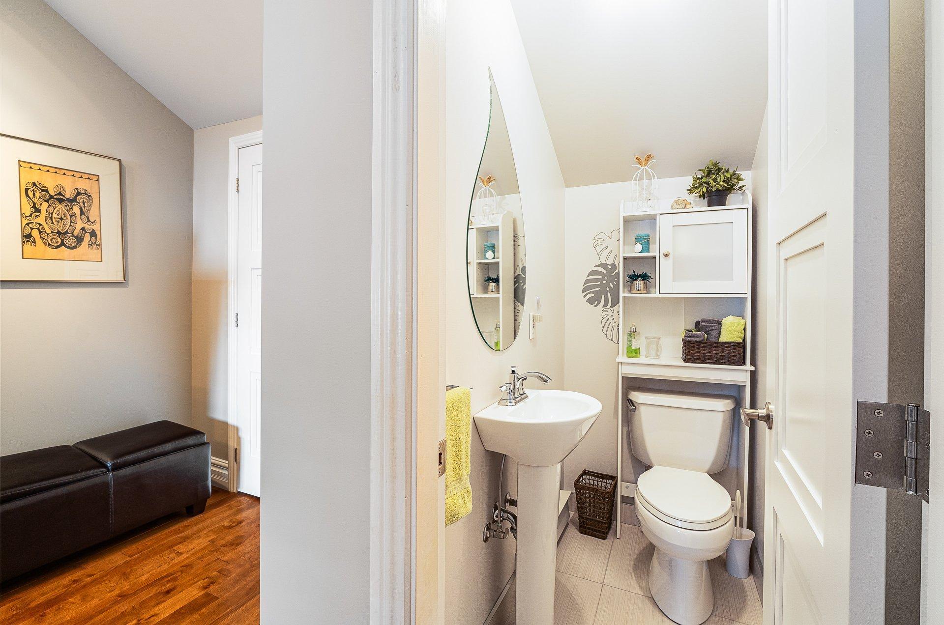 









2095


Ch. St-Jean

,
Magog,




QC
J1X0Z8

