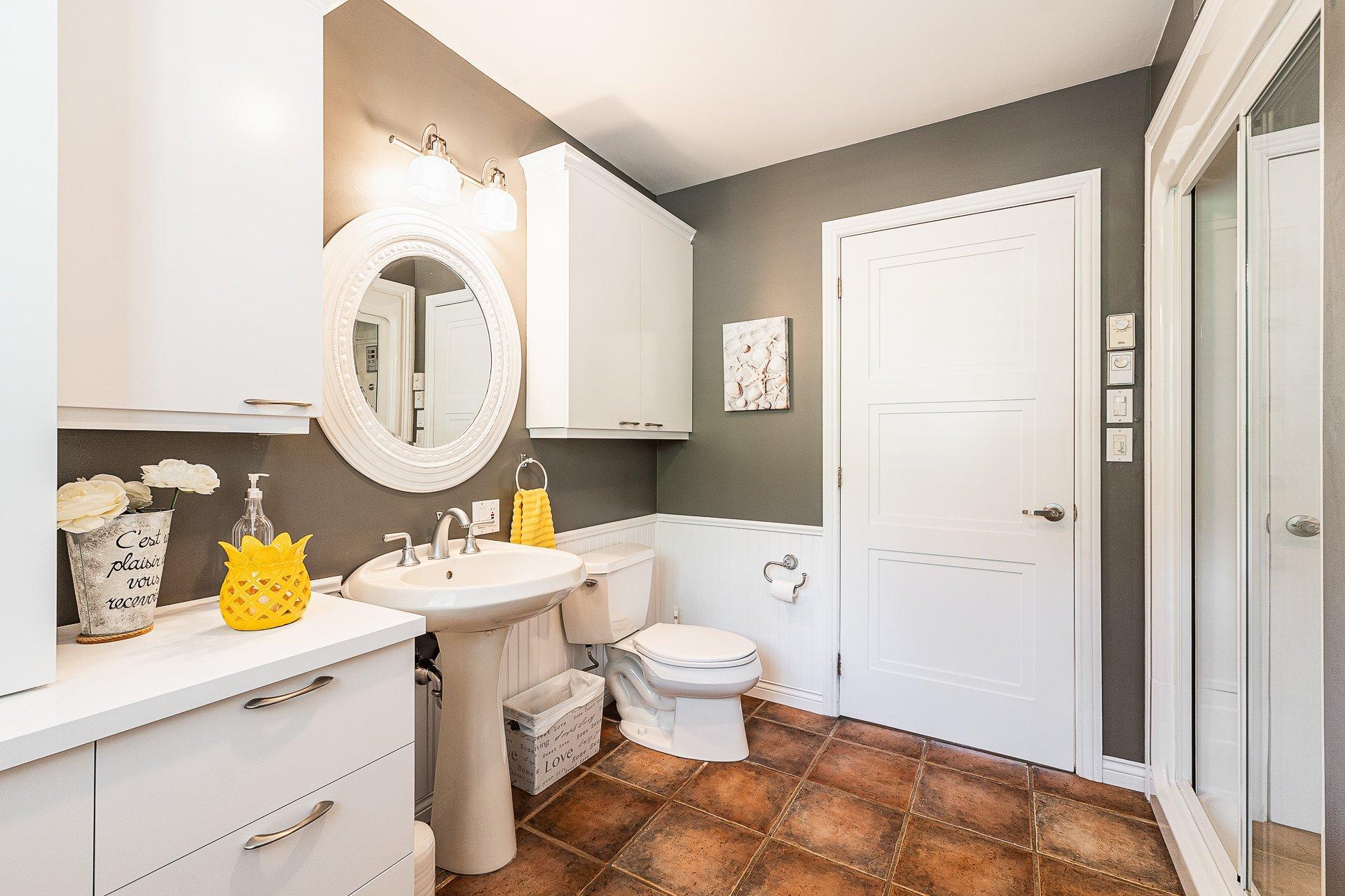 









2095


Ch. St-Jean

,
Magog,




QC
J1X0Z8

