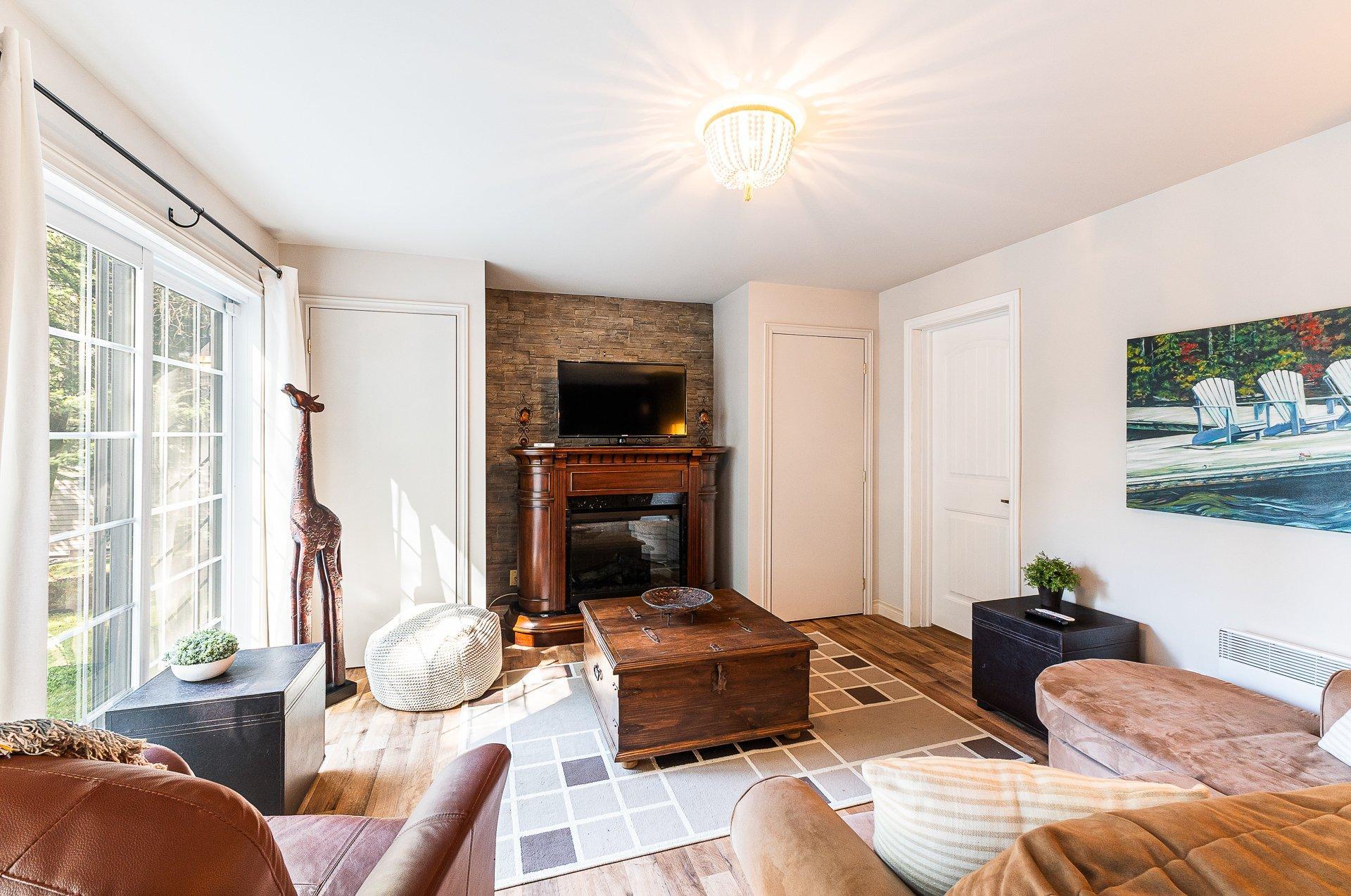 









2095


Ch. St-Jean

,
Magog,




QC
J1X0Z8

