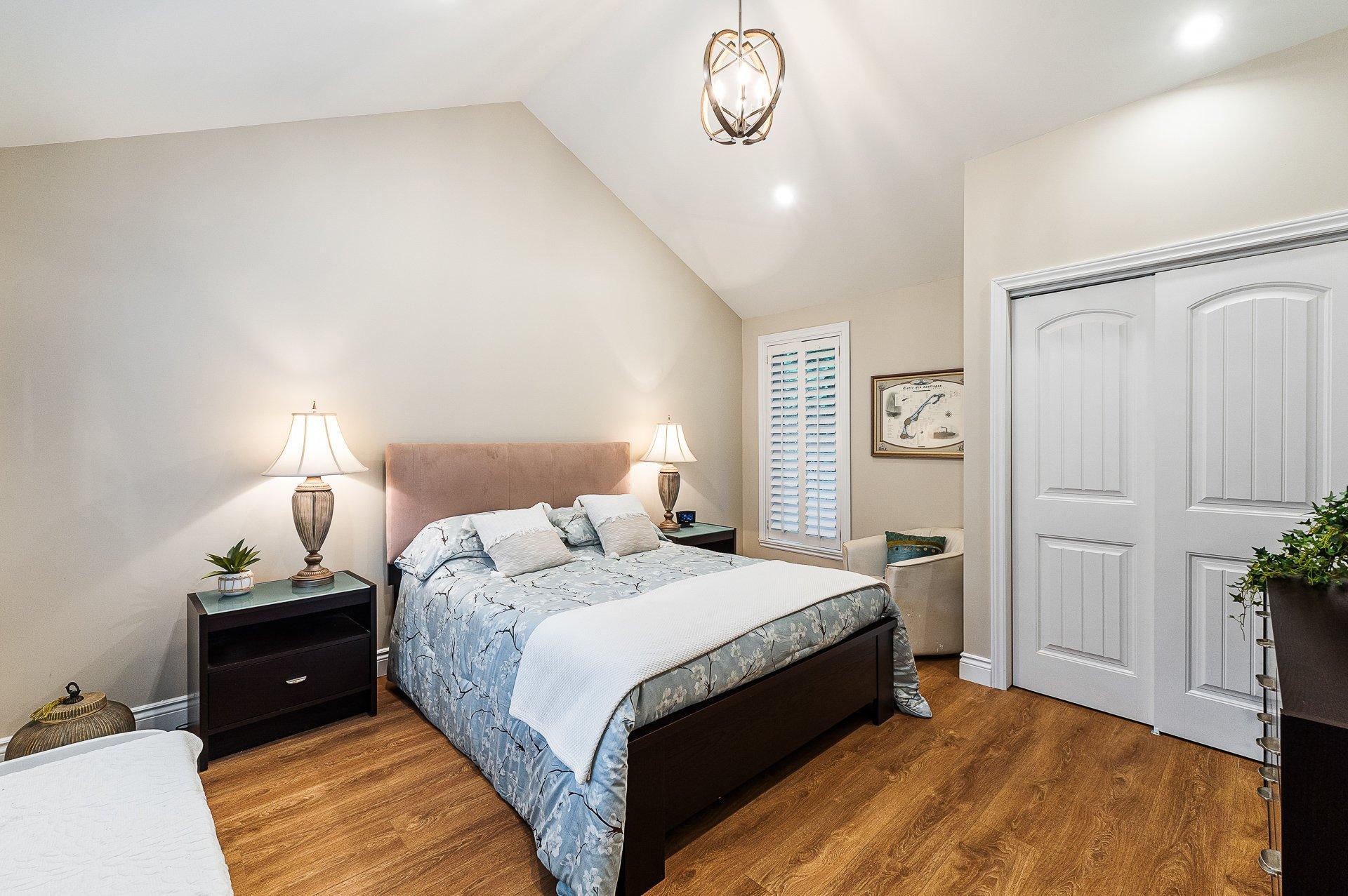 









2095


Ch. St-Jean

,
Magog,




QC
J1X0Z8


