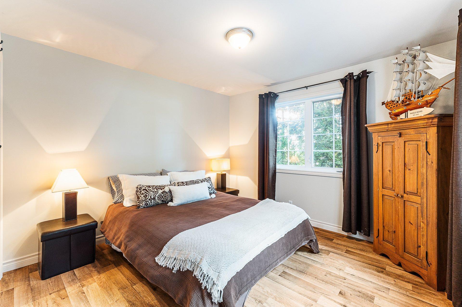 









2095


Ch. St-Jean

,
Magog,




QC
J1X0Z8

