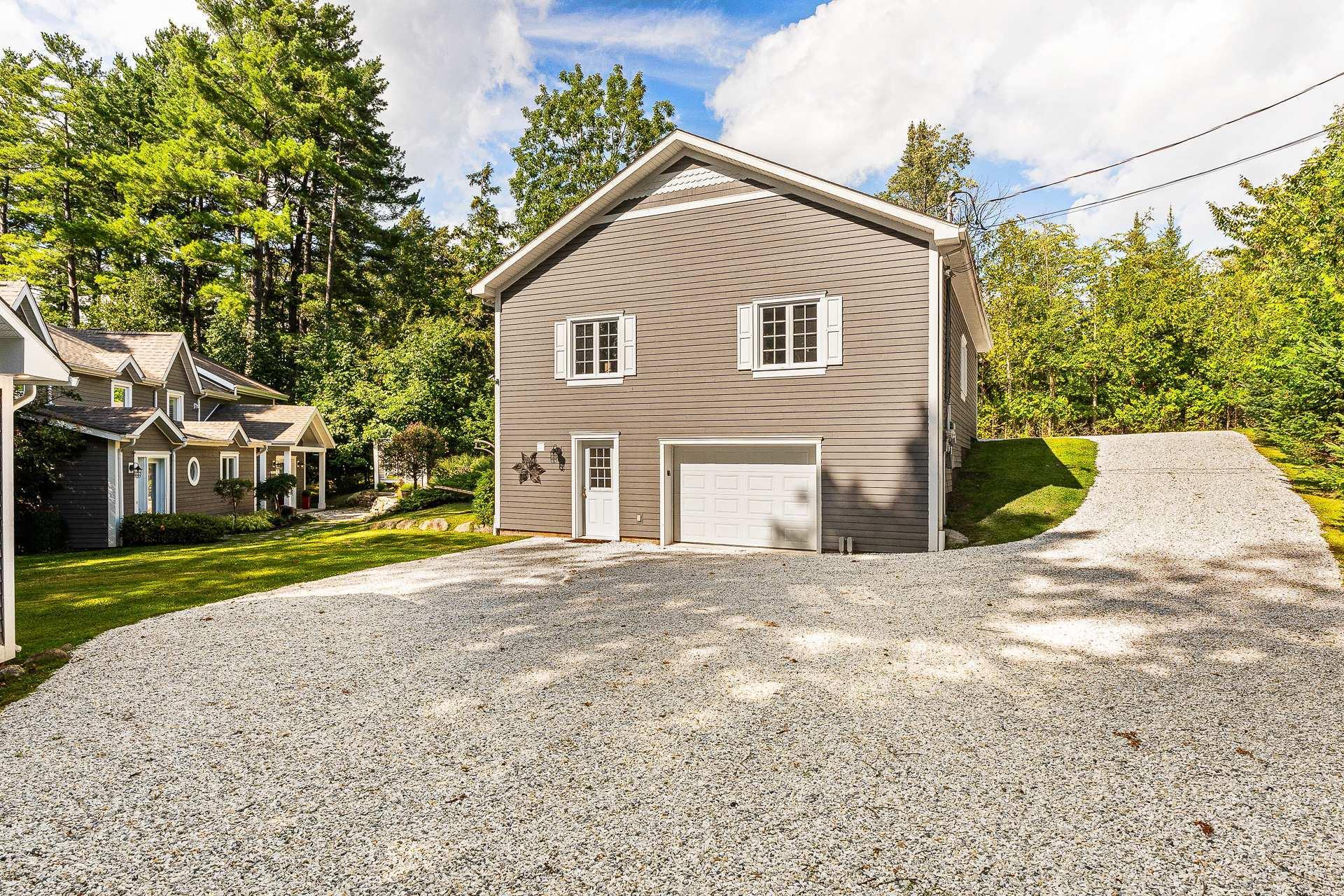 









2095


Ch. St-Jean

,
Magog,




QC
J1X0Z8

