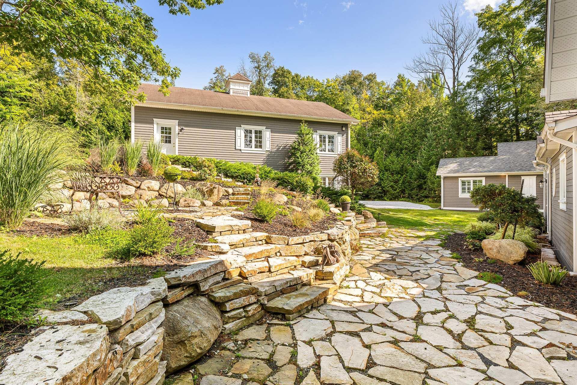 









2095


Ch. St-Jean

,
Magog,




QC
J1X0Z8


