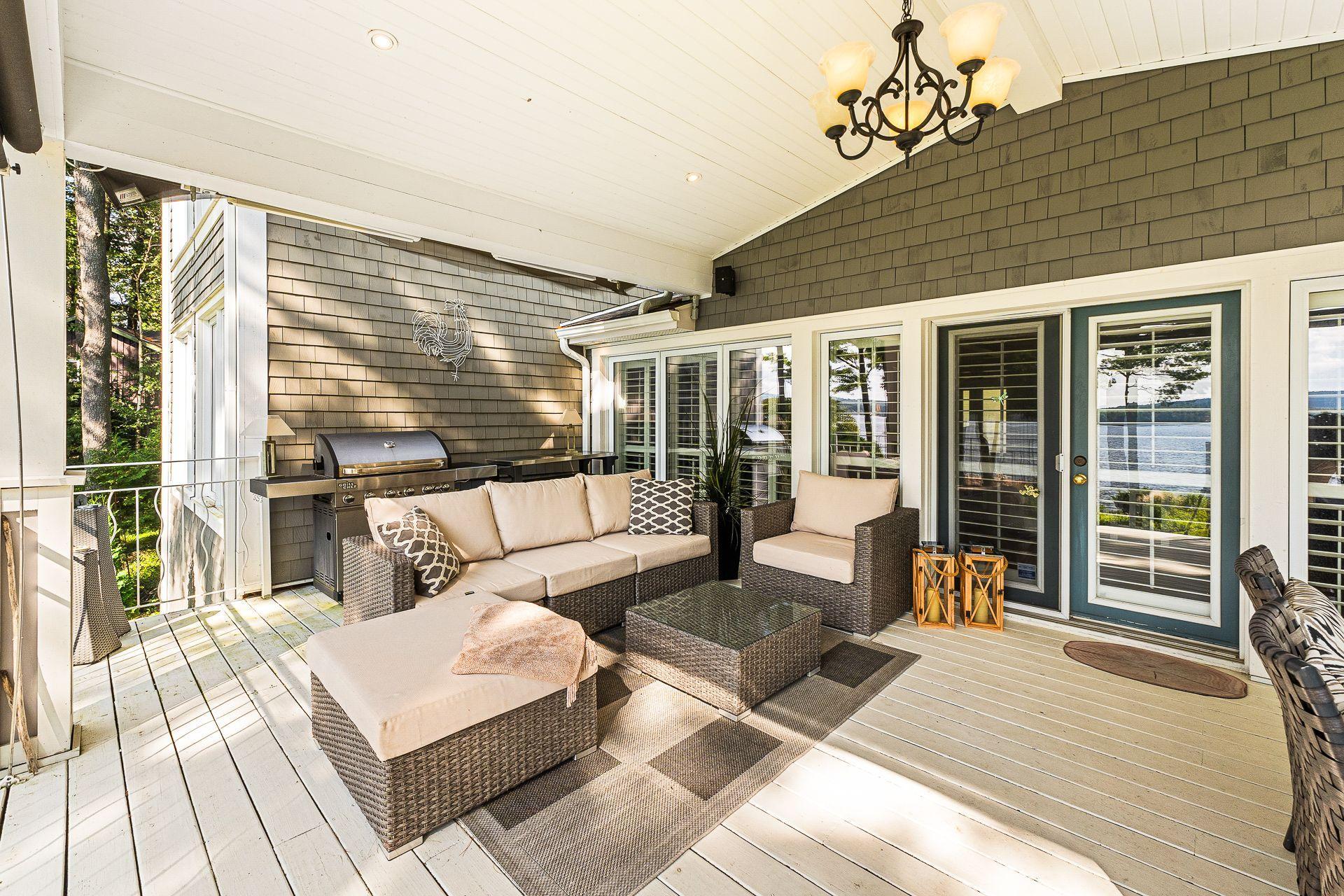 









2095


Ch. St-Jean

,
Magog,




QC
J1X0Z8


