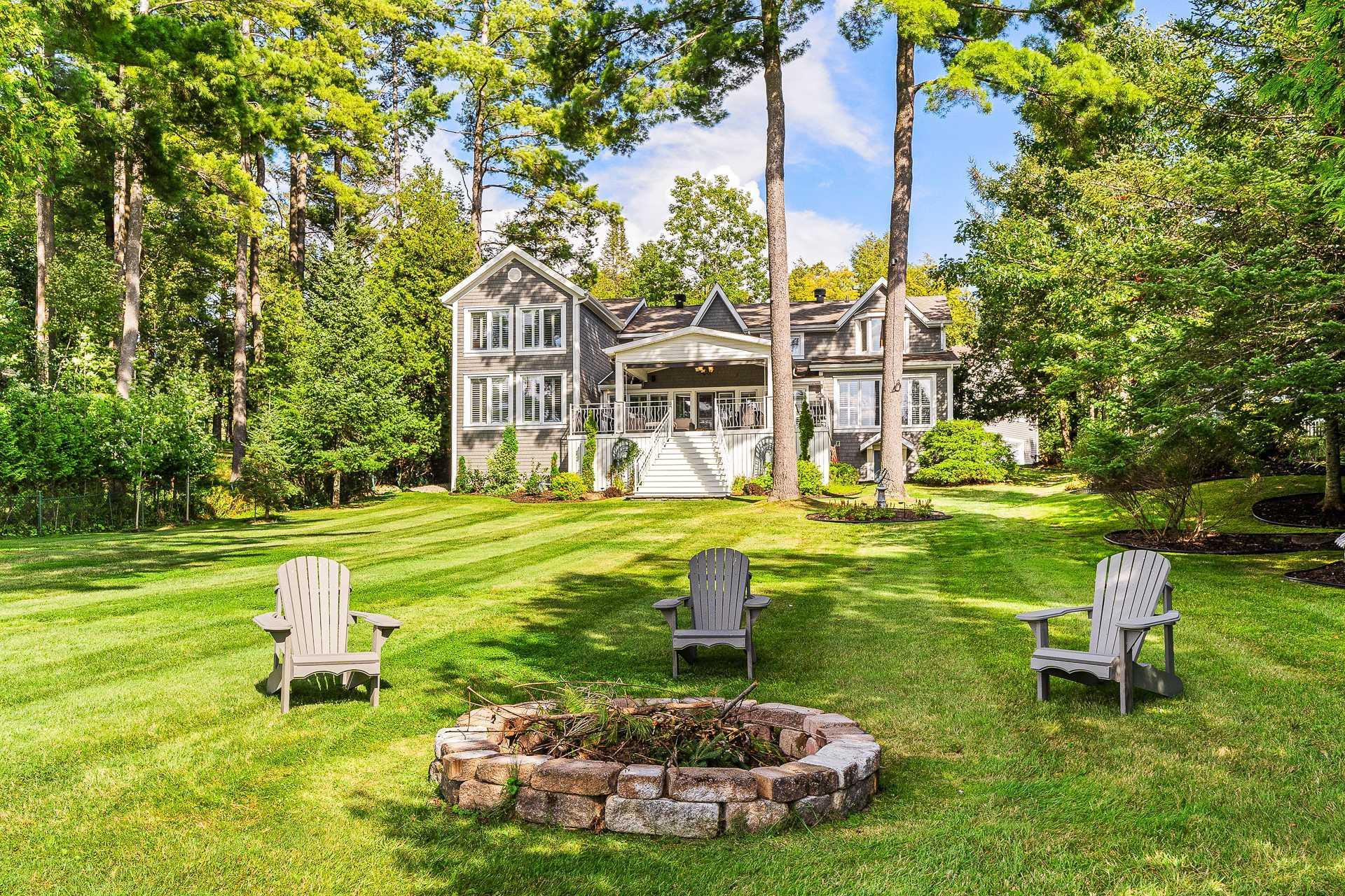 









2095


Ch. St-Jean

,
Magog,




QC
J1X0Z8

