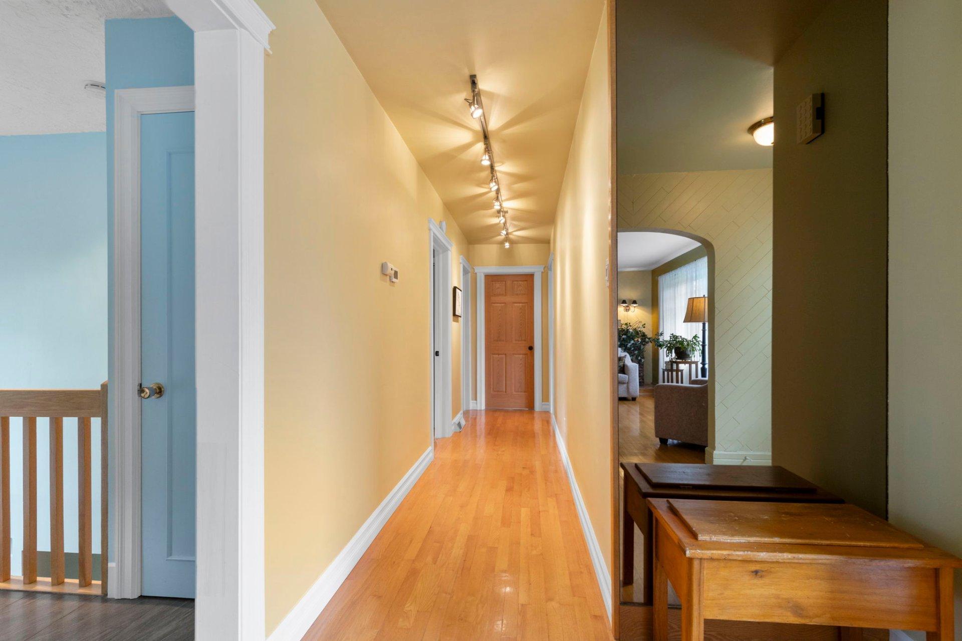









156


Rue Biron

,
Beloeil,




QC
J3G2H3

