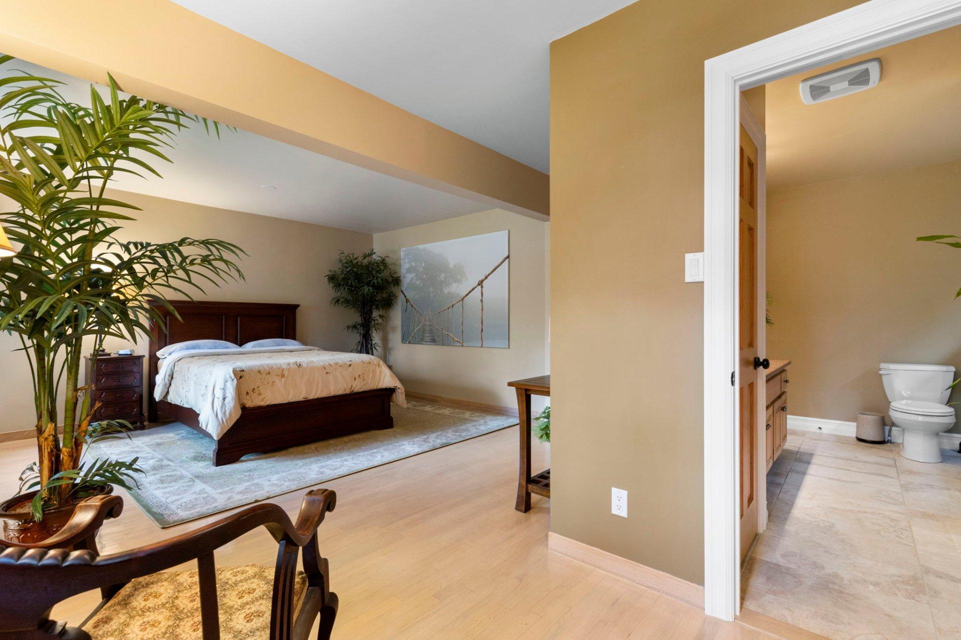 









156


Rue Biron

,
Beloeil,




QC
J3G2H3

